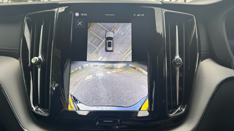 Volvo XC60 2.0 B5P Ultra Black Edition 5dr AWD Geartronic Petrol Estate